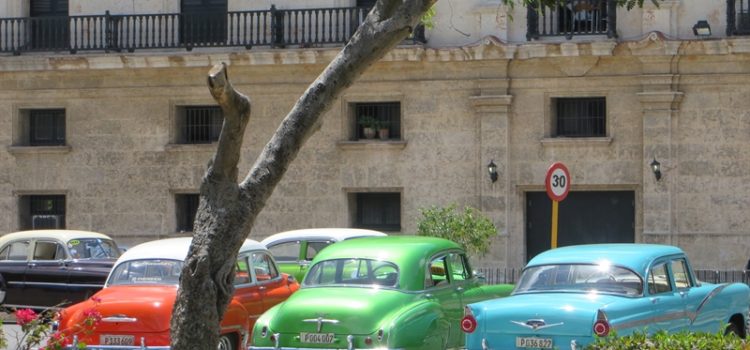 Oldtimer auf der ganzen Insel (Kuba)