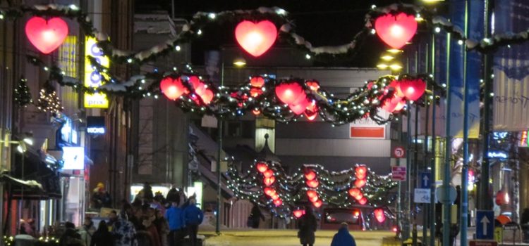 Tromsö im Winter Weihnachtsbeleuchtung - vagamundo361